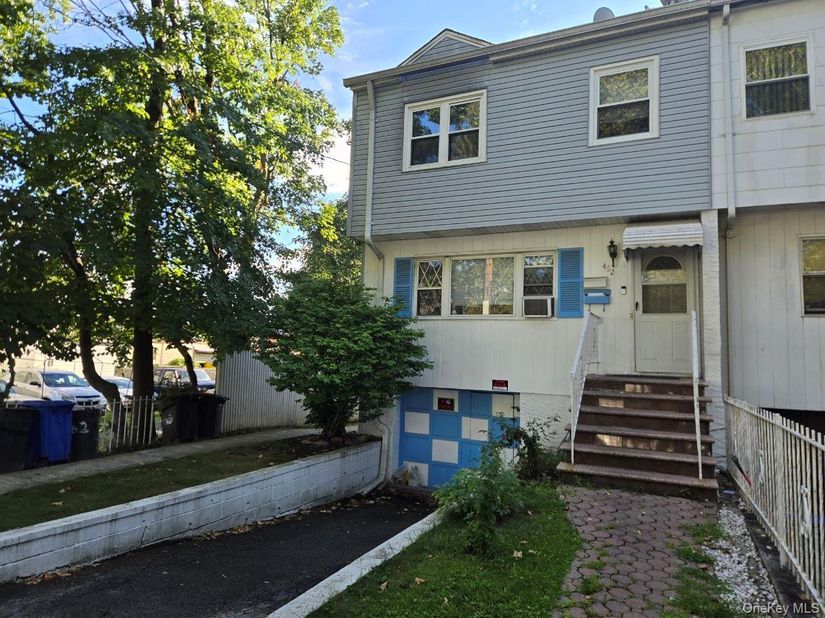 462 S 3rd Avenue, Mount Vernon NY 10550