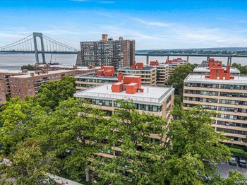 162-10 Powells Cove Boulevard
