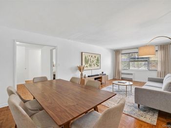 222 N Broadway