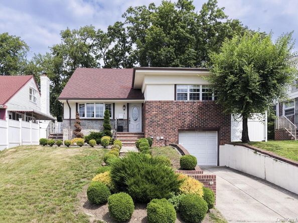 198-31 Pompeii Avenue, Holliswood NY 11423