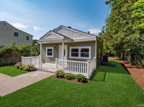 125 Sunset Avenue, Selden NY 11784