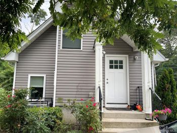 16 Oak Avenue