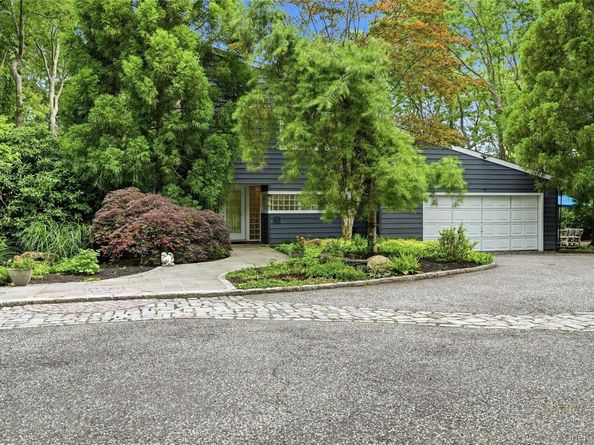 18 Nicole Court, Manorville NY 11949