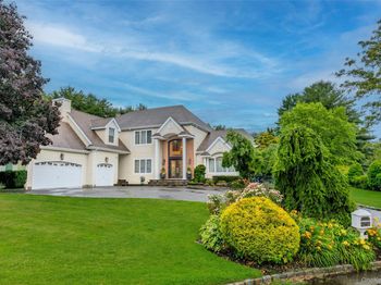 56 Sage Hollow Court