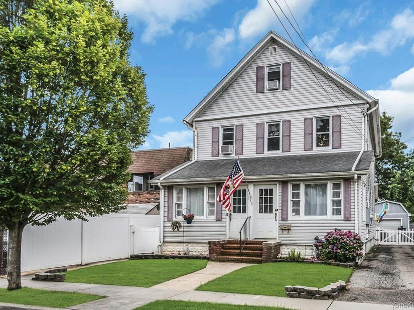 130 E Fairview Avenue, Valley Stream NY 11580