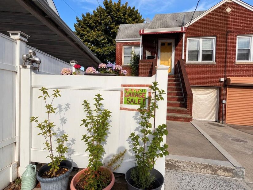 9511 97th Street, Ozone Park NY 11416