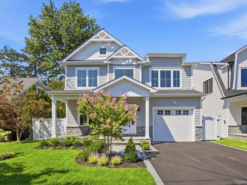 404 Langley Avenue, West Hempstead NY 11552
