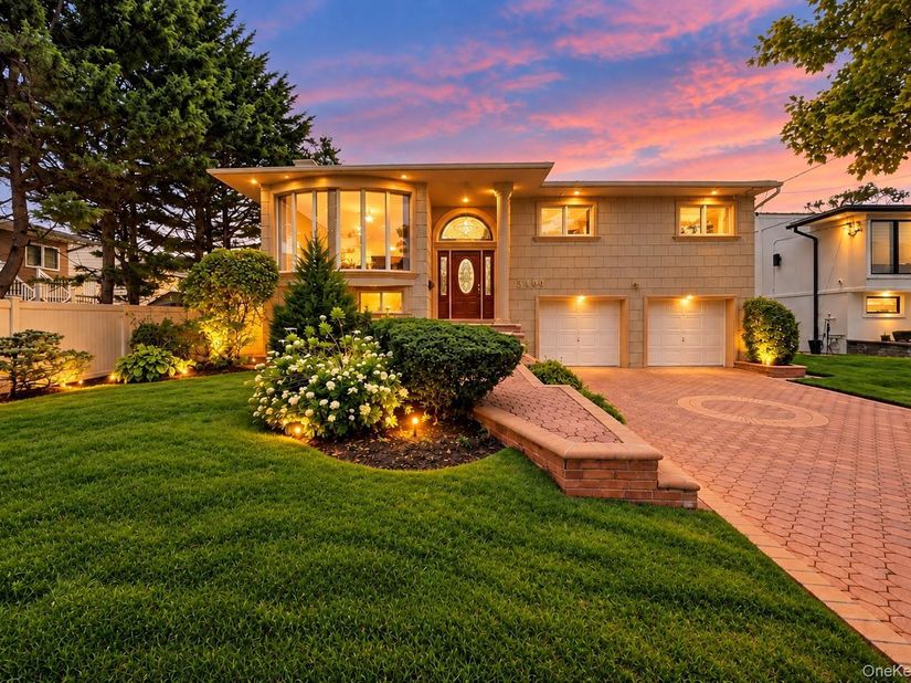 3400 Courtney Place, Baldwin NY 11510