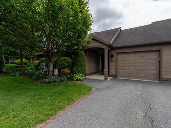 879 Heritage Hills