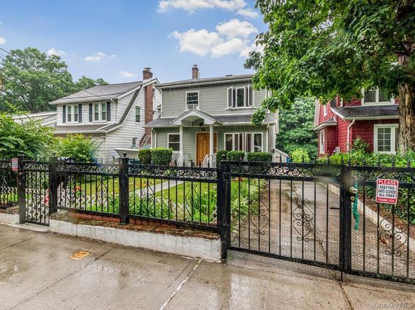 4004 Rombouts Avenue, Bronx NY 10466