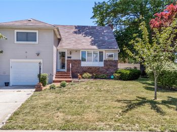 15 Ford Drive W