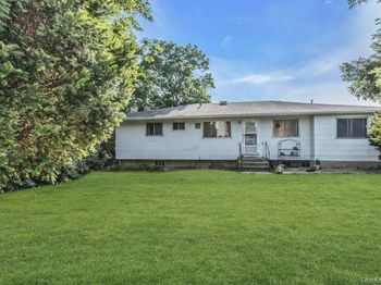 61 Redwood Lane