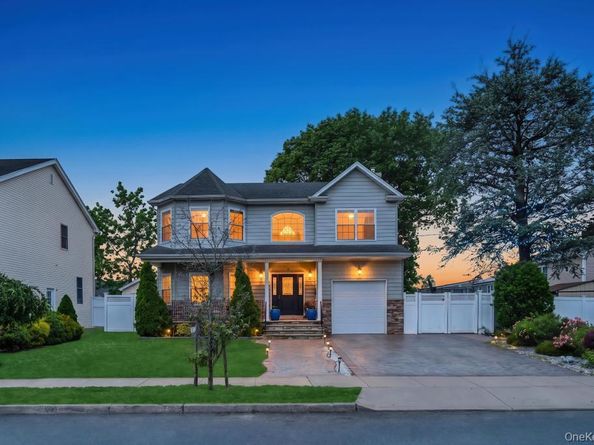 14 Kent Road, Valley Stream NY 11580