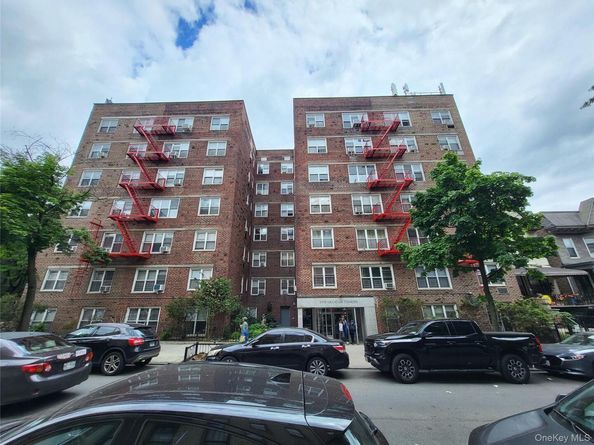 3176 Decatur Avenue 6H, Bronx NY 10467