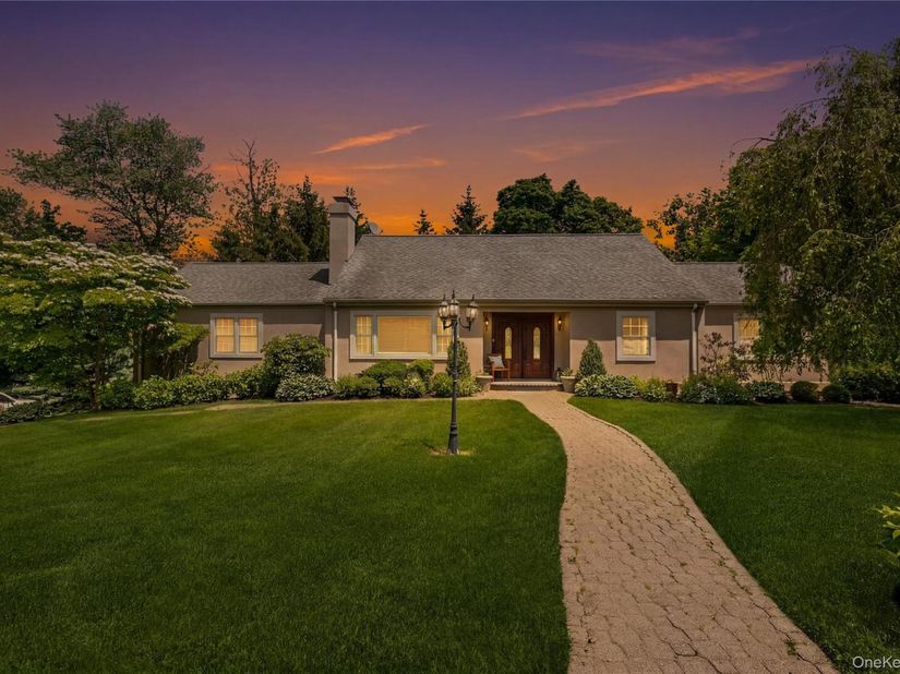 1 Hunting Ridge Road, White Plains NY 10605