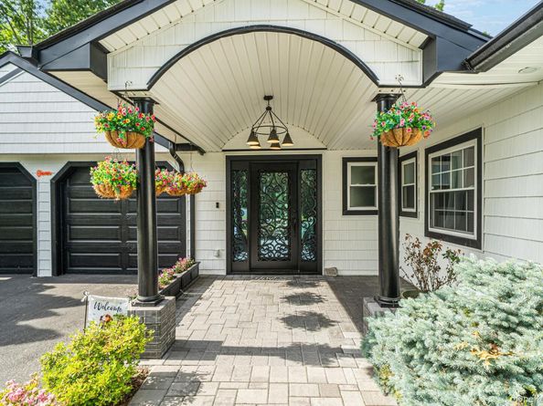 11 Gallatin Drive, Dix Hills NY 11746