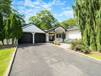 11 Gallatin Drive