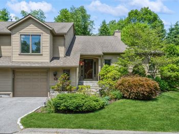 900 Heritage Hills