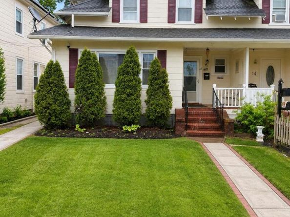 18 Elizabeth Court, Hempstead NY 11550
