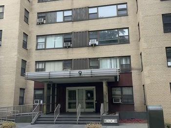 9 Fordham Hill Oval