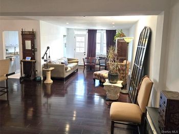 210 E Broadway