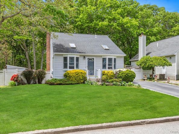 134-1 13th Avenue, Holtsville NY 11742