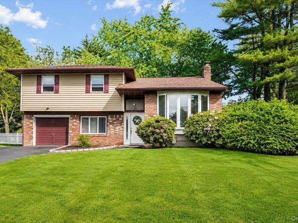 2466 new york New York Avenue, Melville NY 11747
