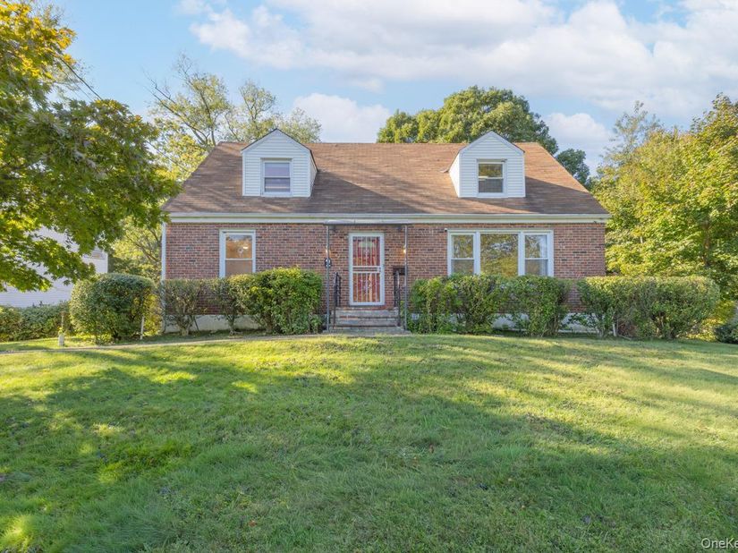 2 Whitman Road, Yonkers NY 10710