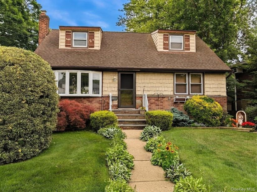 2306 Fowler Street, North Bellmore NY 11710