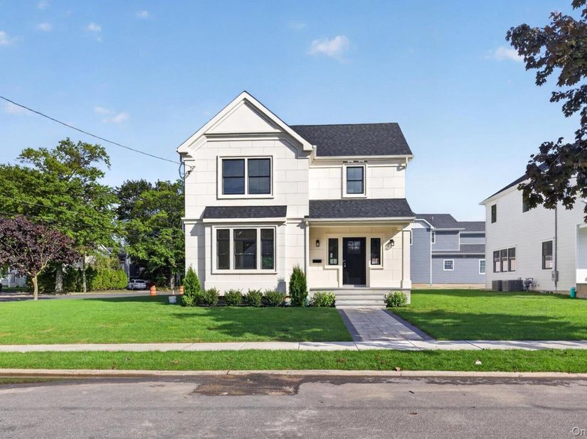 131 Searingtown Road, Albertson NY 11507