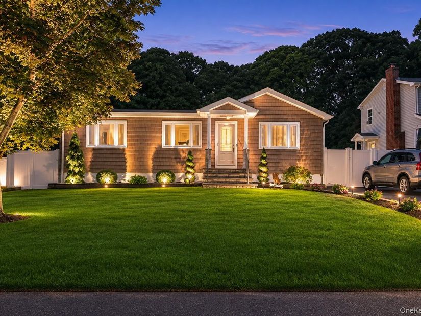 193 Ohls Street, Patchogue NY 11772
