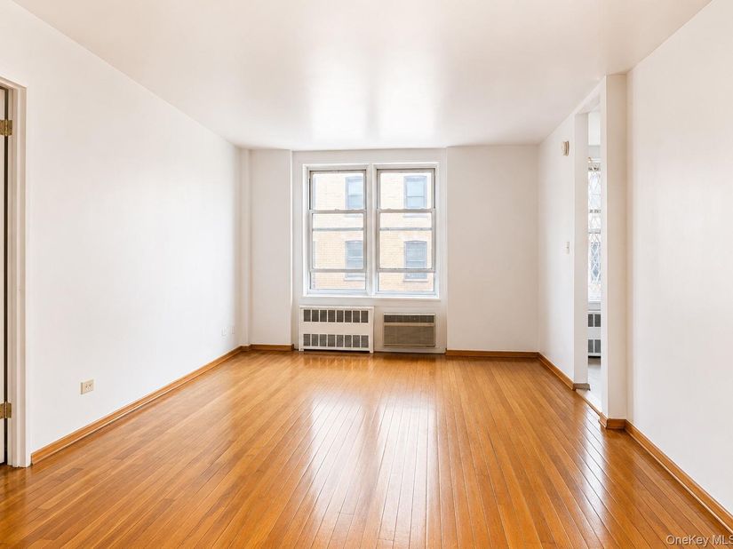 1332 Metropolitan Avenue, Bronx NY 10462