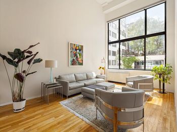 77 BLEECKER Street
