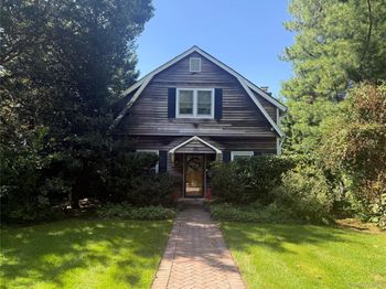 16 Stuart Avenue