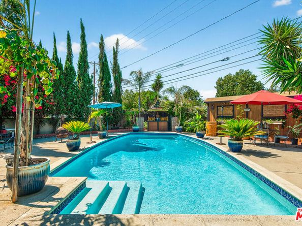 1701 N Buena Vista Street, Burbank CA 91505