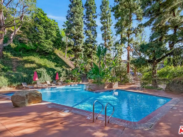 2700 E Cahuenga Boulevard 1301, Los Angeles CA 90068