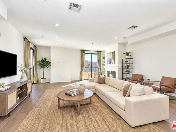 871 Crenshaw Boulevard 305, Los Angeles CA 90005