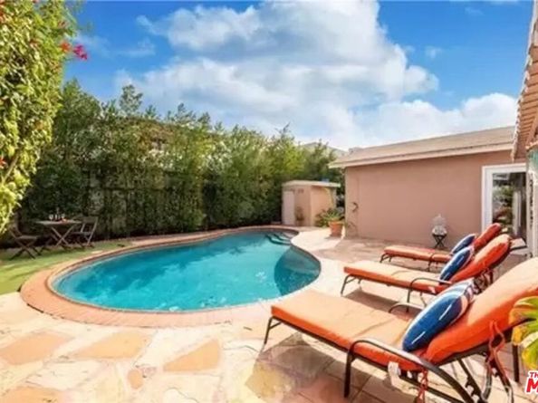 6020 Wilkinson Avenue, North Hollywood CA 91606