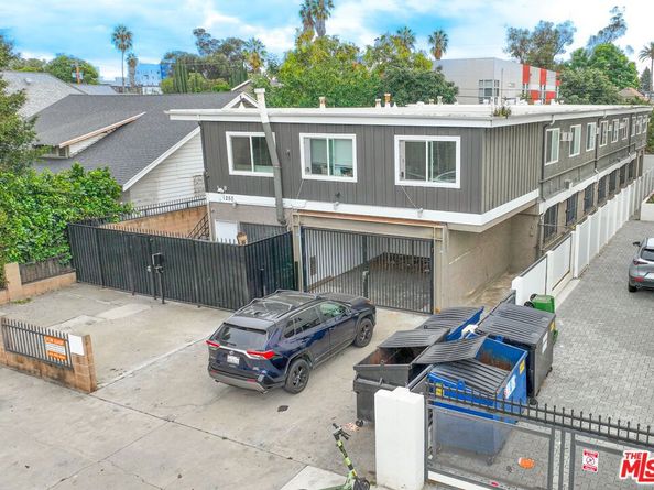 1250 W 37th Street, Los Angeles CA 90007