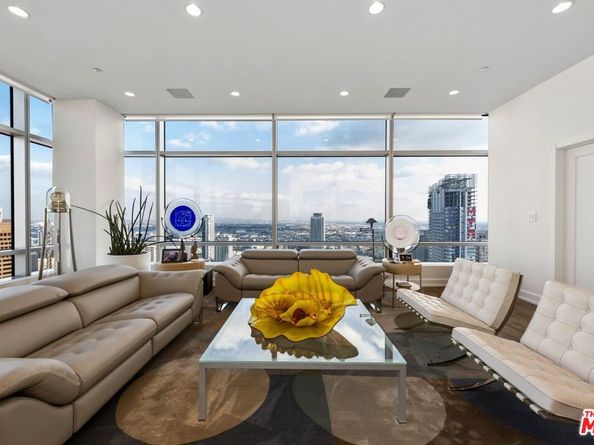 900 W Olympic Boulevard 46G, Los Angeles CA 90015