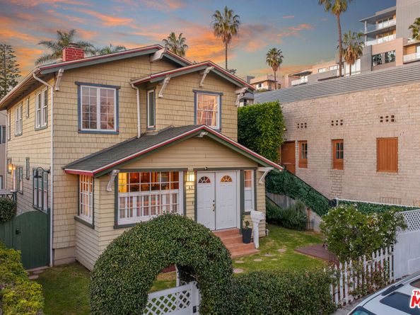 41 Vicente Terrace, Santa Monica CA 90401