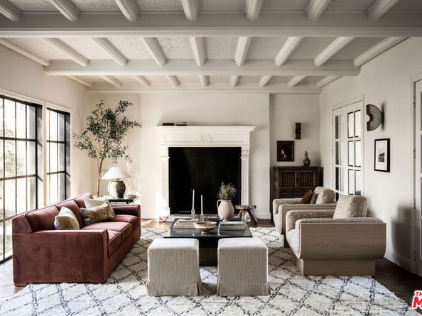 900 S Longwood Avenue, Los Angeles CA 90019