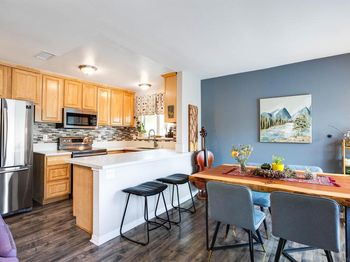 10462 Caminito Rimini