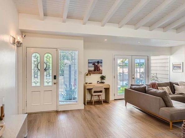 3325 Canon St, San Diego CA 92106