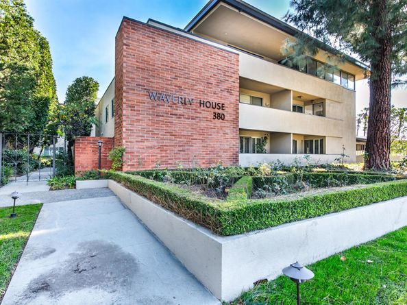 380 S Orange Grove Boulevard 12, Pasadena CA 91105