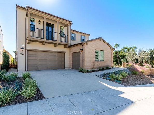 737 Via Arezzo Place, Altadena CA 91001