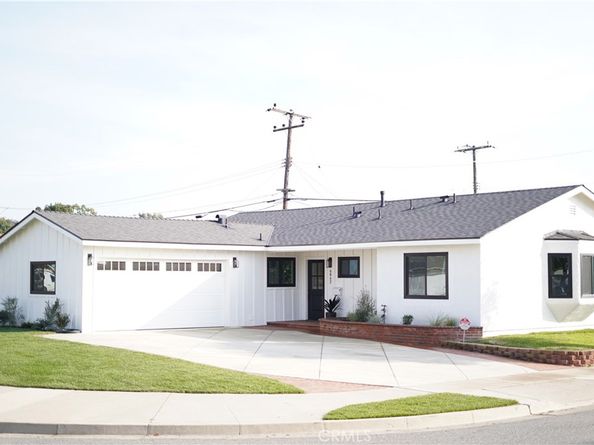 6862 Breeland Drive, Huntington Beach CA 92647