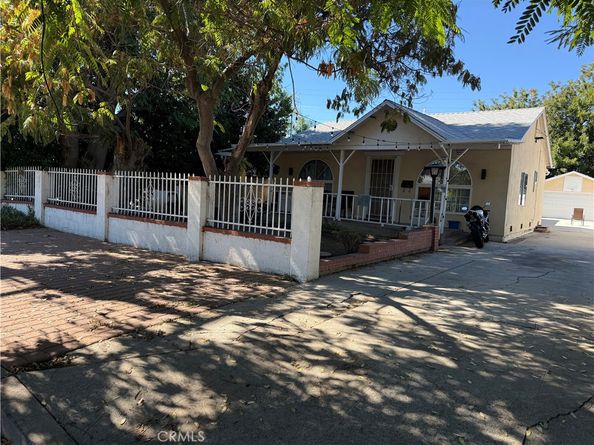 6839 Geyser Avenue, Reseda CA 91335