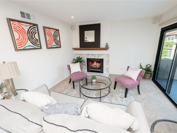 6716 Clybourn, North Hollywood CA 91606