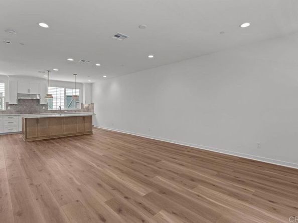 2536 Elderberry Lane, Carlsbad CA 92008